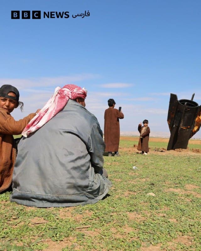 به گزارش وزارت دفاع ترکیه، یک موشک ایرانی در شهر قامشلی در شمال شرقی سوریه، نزدیک مرز ترکیه، سقوط کرده است.

این در حالی است که درگیریها در خاورمیانه وارد بامداد ششمین روز شده است؛ پس از حملات آمریکا و اسرائیل به ایران که به کشته شدن علی خامنهای، رهبر جمهوری اسلامی انجامید.

در پاسخ، ایران موشکهایی به سوی اسرائیل و همچنین برخی کشورهای هم پیمان آمریکا در منطقه شلیک کرده است.

هنوز مشخص نیست موشک سقوط کرده در قامشلی دقیقا چه زمانی فرود آمده است.

ترکیه پیش تر اعلام کرده بود سامانههای پدافند هوایی ناتو یک موشک ایرانی را که به سمت حریم هوایی این کشور در حرکت بود، سرنگون کردهاند.

📸EPA/Shutterstock / Reuters
🇬🇧 BBCPersian

🤖 @VahidHeadline