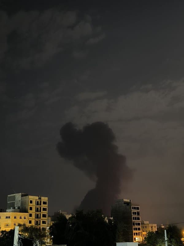 "#بندرعباس ساعت ۴:۳۰ سمت نیرو دریایی"
پنجشنبه ۱۴ اسفند

📡 @VahidOnline