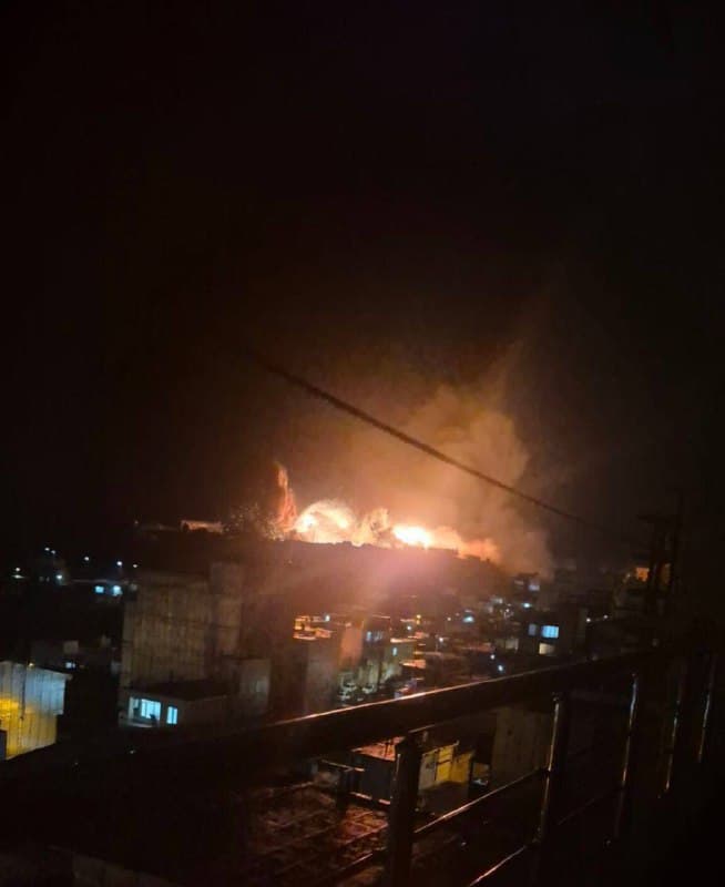 عکس دریافتی از حمله به 'تپه دوریسان #پاوه، بامداد جمعه ۱۵ اسفند'
Vahid

📡 @VahidOnline