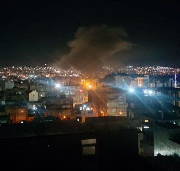 سقز رو زدن
دوتا انفجار

کلانتری ۱۲ و پلیس فتا و پلبس اطلاعات اونجاست