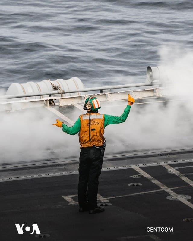 ⚡️تصاویر سنتکام از نیروهای آمریکایی مستقر در آبراهام لینکلن
🇺🇸  FarsiVOA

🤖 @VahidHeadline