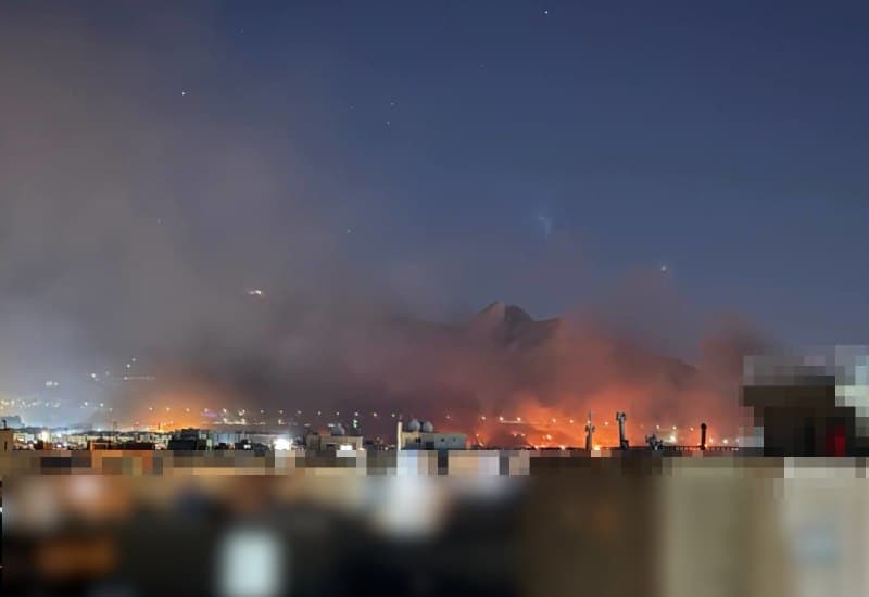 '#اصفهان ۱:۳۰'
عکس دریافتی، شنبه ۸ فروردین
Vahid

📡 @VahidOnline