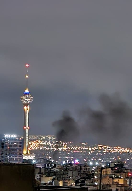 '#تهران ساعت ۲:۱۵ بامداد'
عکس دریافتی، شنبه ۸ فروردین
Vahid

📡 @VahidOnline