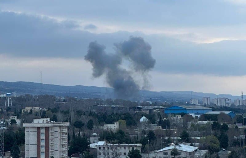 📝 تهران ، صنایع دفاع اتوبان بابایی 
 یکشنبه ۱۰ فروردین 
ساعت ۶:۳۵ صبح 
تک انفجار

@mamlekate