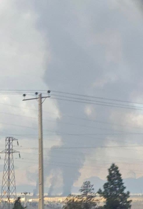 الو
صنایع دفاع لنجان اصفهان درحال سوختن
سهشنبه ۱۱ فروردین 

@mamlekate