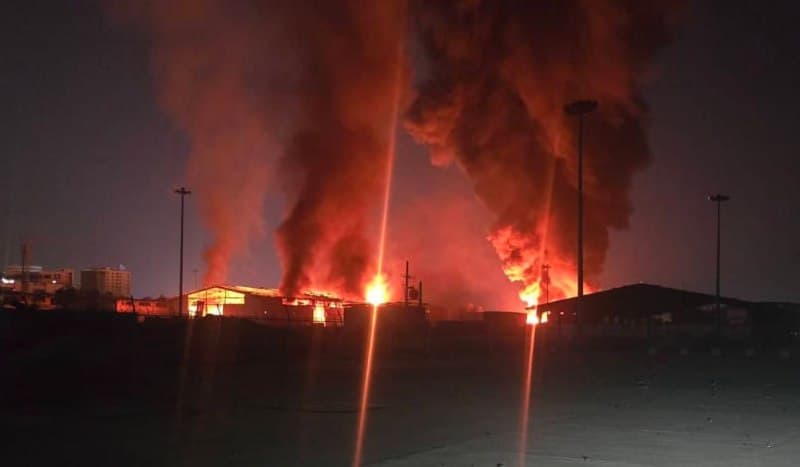 📝قشم ، اسکله بهمن ، پنج شنبه ۱۳ فروردین ۱۴۰۵، ساعت ۳ بامداد، پنج بار صدای انفجار اومد.

@mamlekate