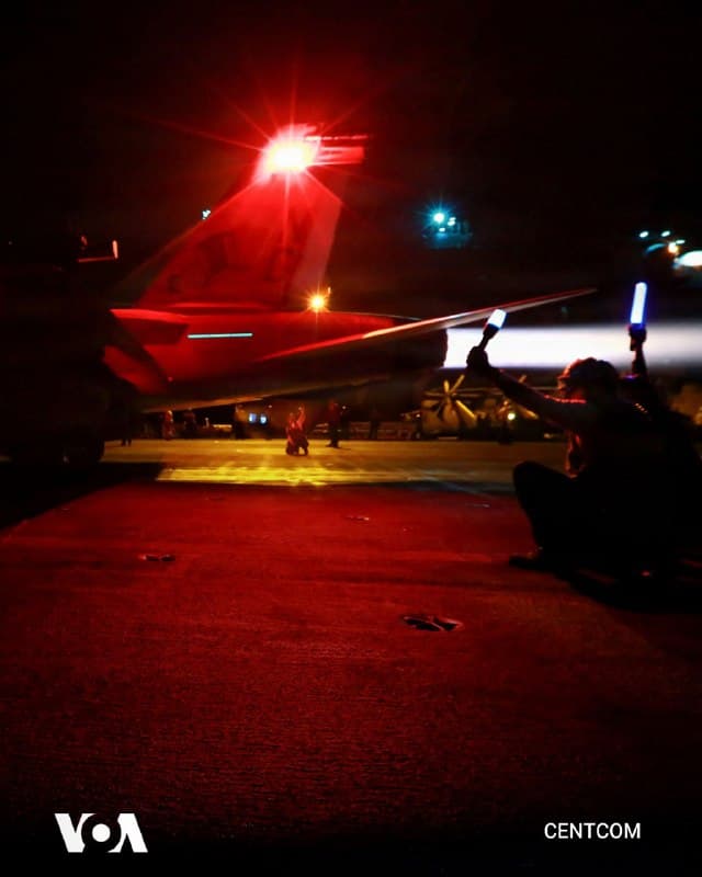 ⚡️تصاویر تازه سنتکام از عملیات شبانهروزی ناو هواپیمابر آبراهام لینکلن
🇺🇸  FarsiVOA

🤖 @VahidHeadline