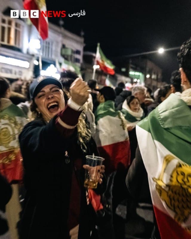 🔻عکسهایی از شادی شبانه مردم پس از انتشار خبر کشته شدن علی خامنهای در محله فینچلی در شمال لندن به دست بیبیسی فارسی رسیده است.
پس از کشته شدن علی خامنهای در حملات روز گذشته شماری از ایرانیان در شهرهای ایران و جهان به خیابانها آمدند و رقص و پایکوپی کردند.
📷 Digital Island
🇬🇧 BBCPersian
🤖 @VahidHeadline