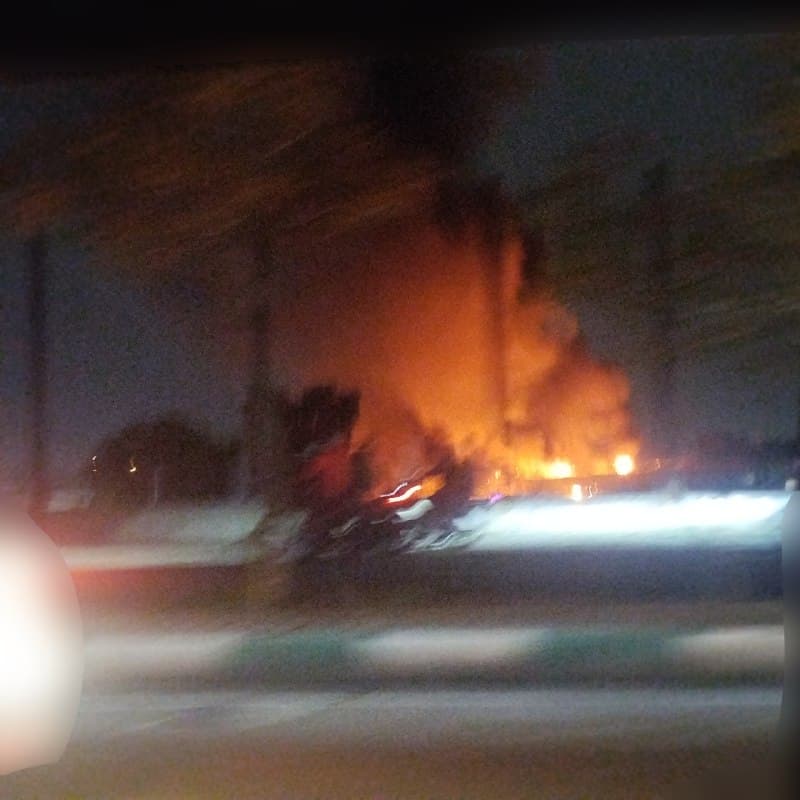 عکس دریافتی: مکان هدف گرفته شده در حمله ۲۳:۱۰ یکشنبه ۹ فروردین در خیابان فدائیان اسلام #تهران جایی است حوالی «روبروی» ساختمان امور شعب جنوب بانک ملی'
Vahid
📡 @VahidOnline